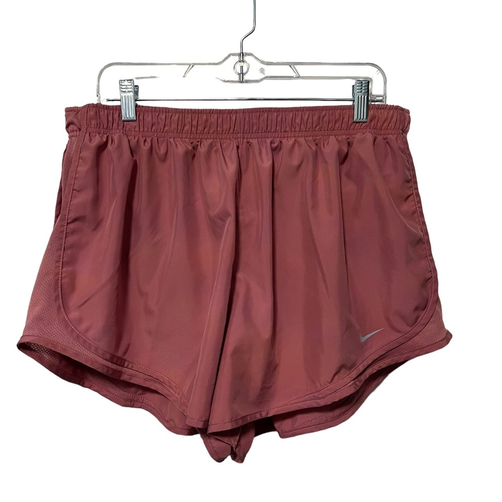 Nike Women’s Plus Size Tempo Running Short. LIKE NEW!!